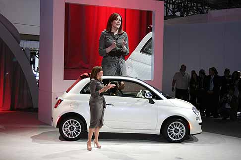 Fiat - Presentazione ufficiale dello stand Fiat da Laura Soave